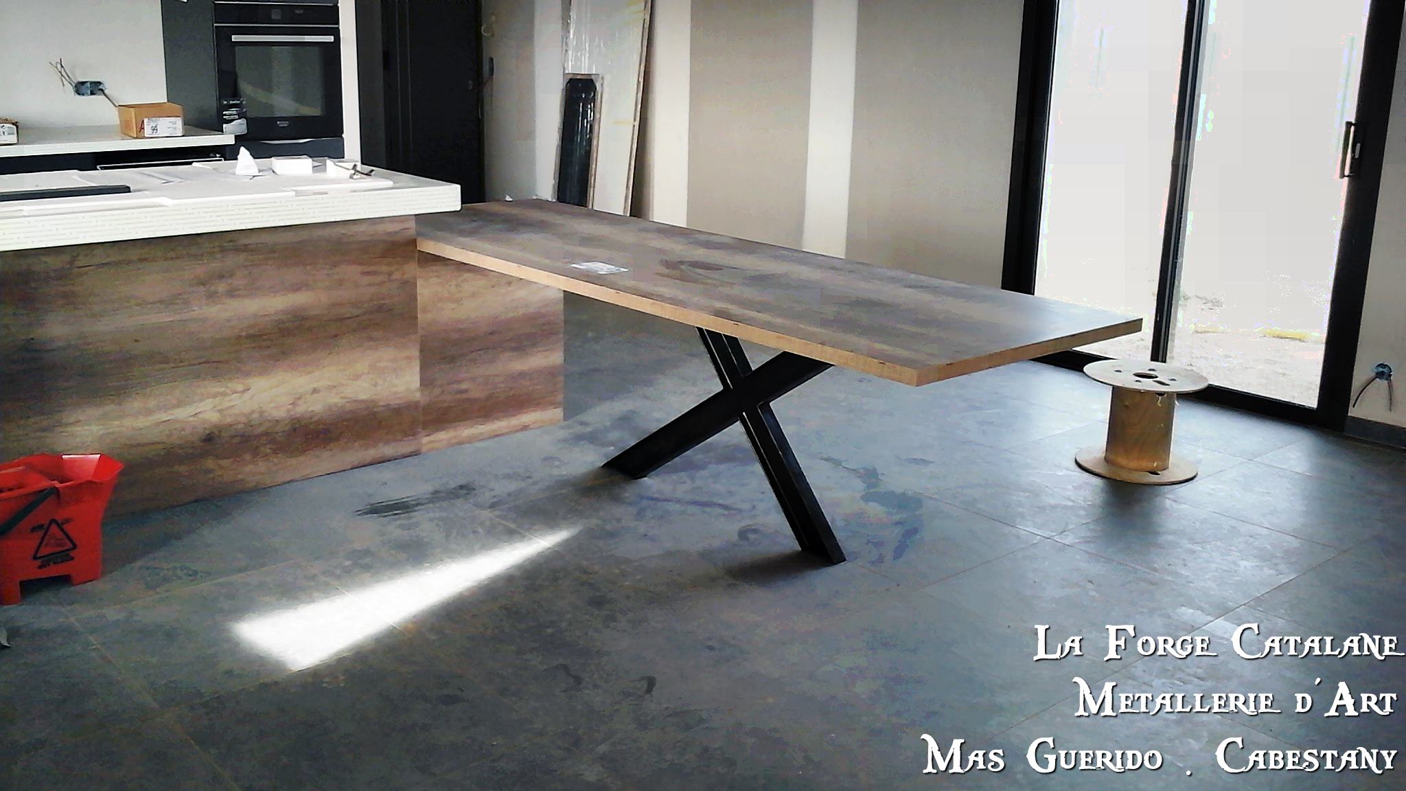 Pied table ilot cuisine fer Forge Catalane Cabestany (4).jpg